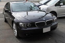 bmw740_10.jpg