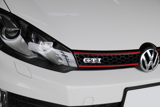 golf_gti01.jpg