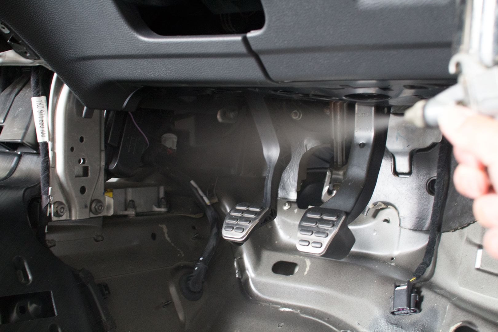 内装クリーニング　車内のカビ除去 銀系酸化チタンコート
