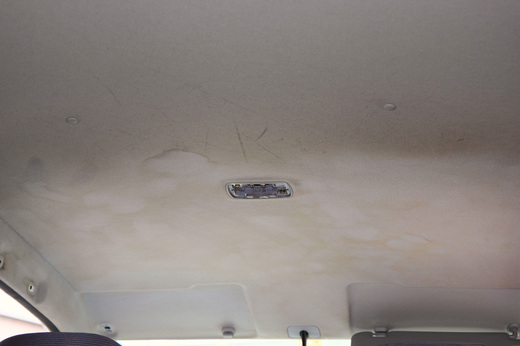 内装クリーニング 天井の染み 福岡市のガラスコーティング カービューティープロ スプレンダー